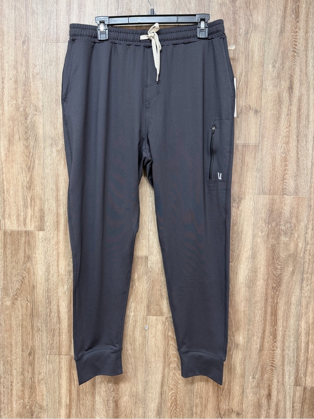 NEW Vuori Performance Joggers Black